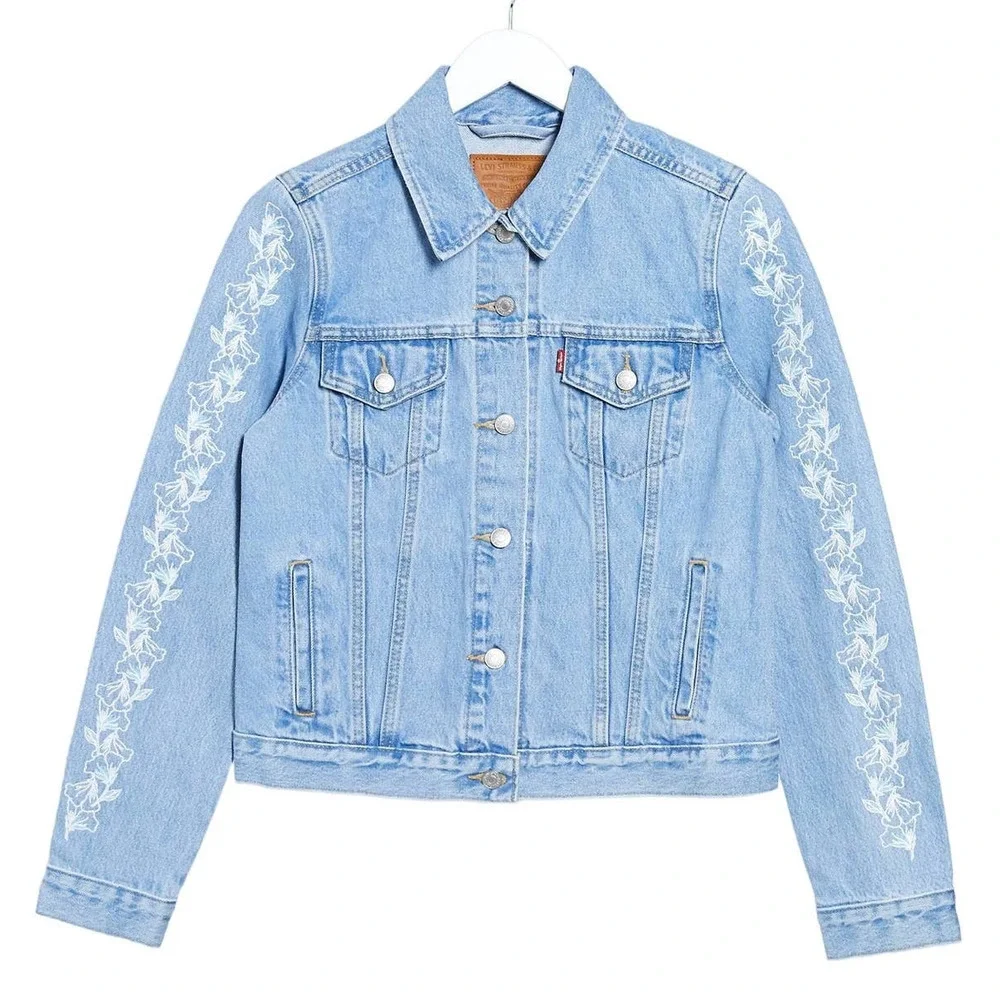 Levi's Jacket Womens Extra Small Blue Light Denim Floral Embroidered Trucker - Picture 2 of 16